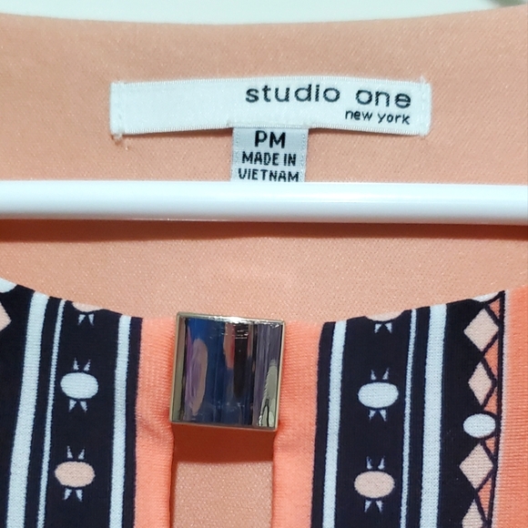 Studio One dress Sz. PM - Picture 3 of 3